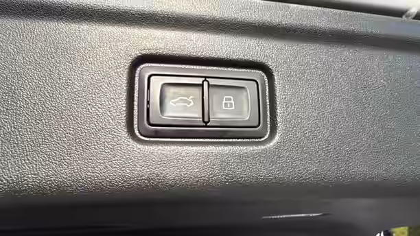 AUDI A6 E-TRON AVANT 18 / 29