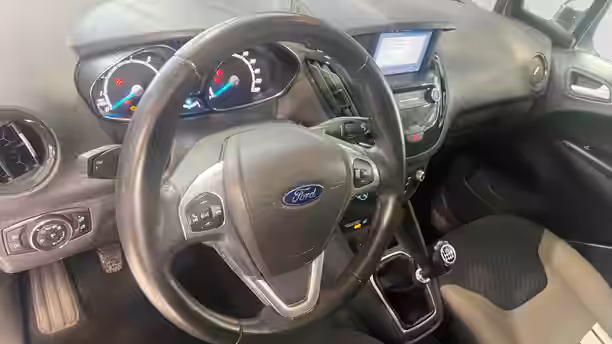 FORD TOURNEO COURIER 10 / 18