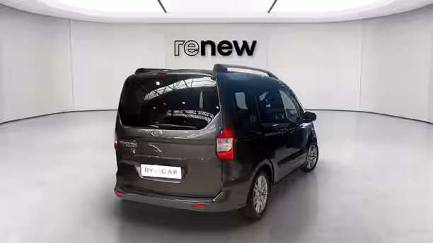 FORD TOURNEO COURIER 5 / 18