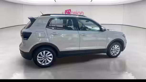 VOLKSWAGEN T-CROSS 6 / 23