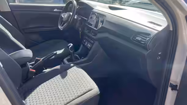 VOLKSWAGEN T-CROSS 22 / 23