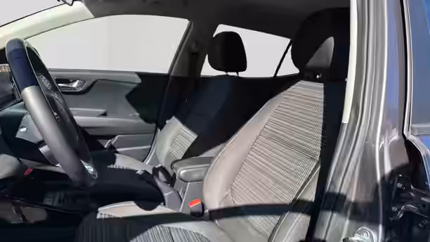 KIA STONIC 11 / 27