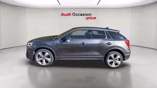 AUDI Q2 2 / 24