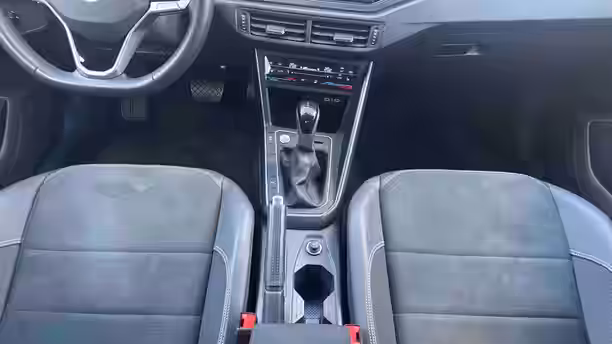 VOLKSWAGEN POLO 11 / 46