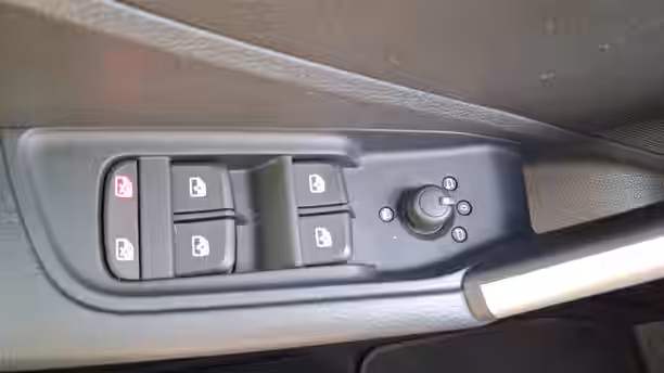 AUDI Q2 27 / 42