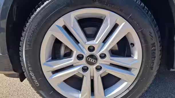 AUDI Q2 39 / 42