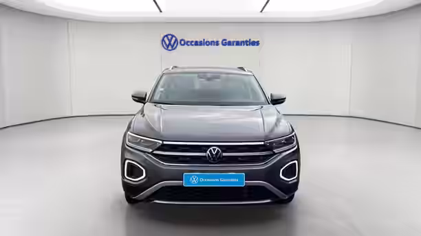 VOLKSWAGEN T-ROC 8 / 32