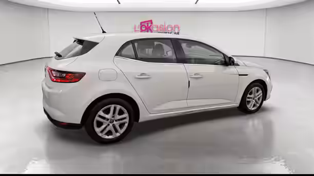 RENAULT MEGANE IV BERLINE BUSINESS 6 / 22