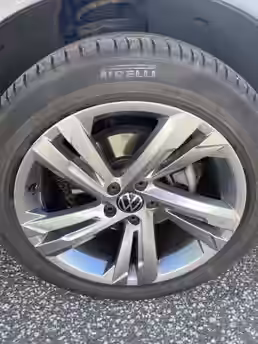 VOLKSWAGEN TIGUAN 27 / 29