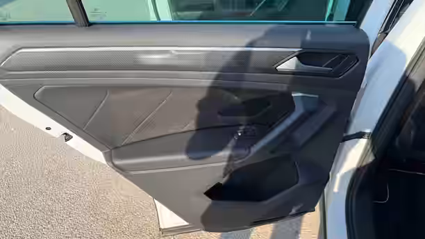 VOLKSWAGEN TIGUAN 24 / 43