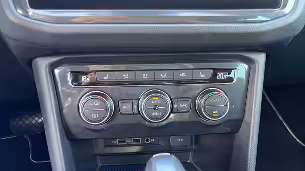 VOLKSWAGEN TIGUAN 21 / 43
