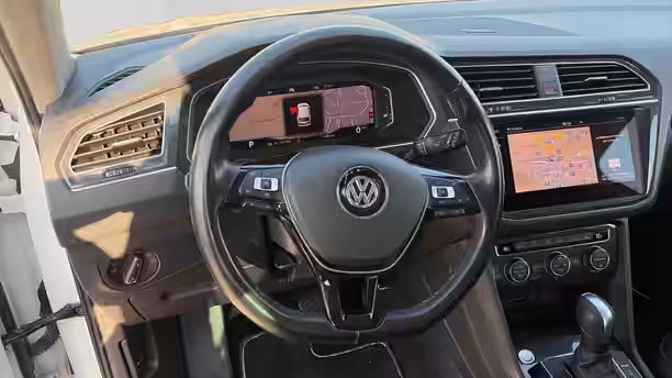 VOLKSWAGEN TIGUAN 10 / 43
