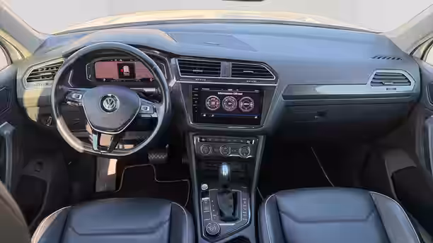 VOLKSWAGEN TIGUAN 9 / 43
