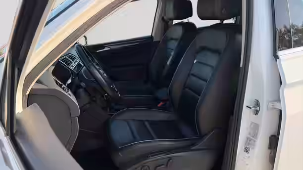 VOLKSWAGEN TIGUAN 11 / 43