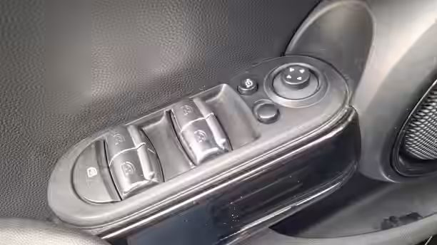 MINI HATCH 5 PORTES F55 LCI II 22 / 22