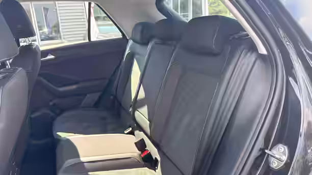VOLKSWAGEN T-ROC 18 / 27