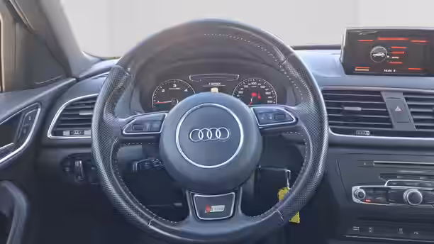 AUDI Q3 10 / 51