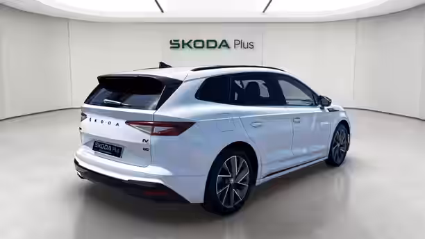 SKODA ENYAQ 5 / 25