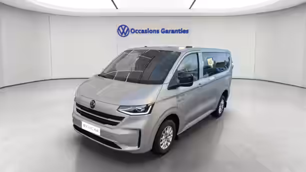 VOLKSWAGEN UTILITAIRES CARAVELLE 7 1 / 17