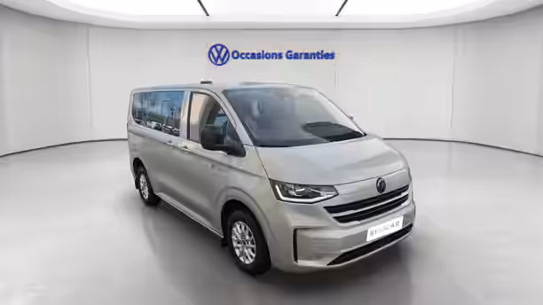 VOLKSWAGEN UTILITAIRES CARAVELLE 7 7 / 17