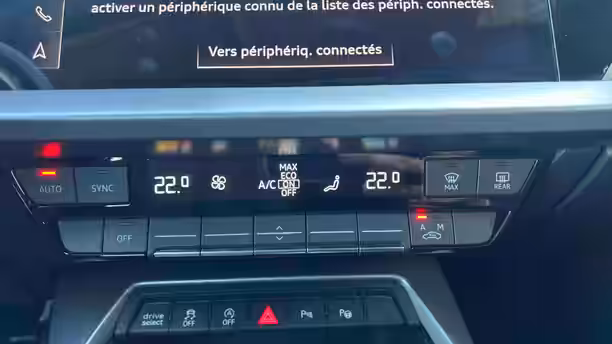 AUDI A3 SPORTBACK 18 / 24