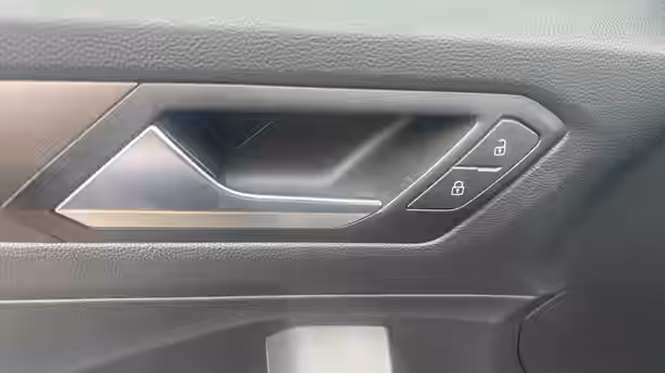 VOLKSWAGEN T-ROC 31 / 47