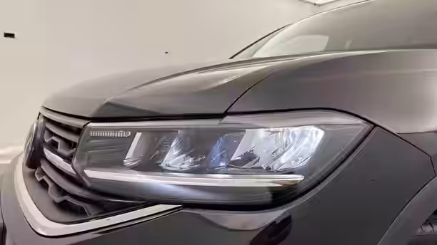 VOLKSWAGEN T-CROSS 28 / 29