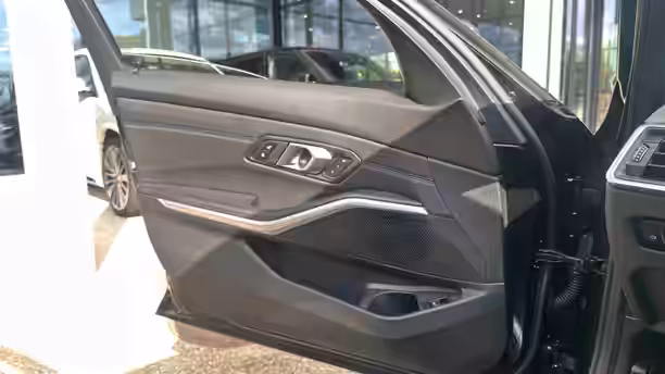 BMW SERIE 3 TOURING G21 LCI 27 / 28