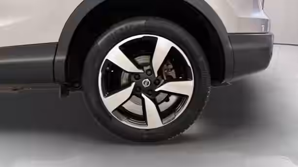 NISSAN QASHQAI 18 / 25