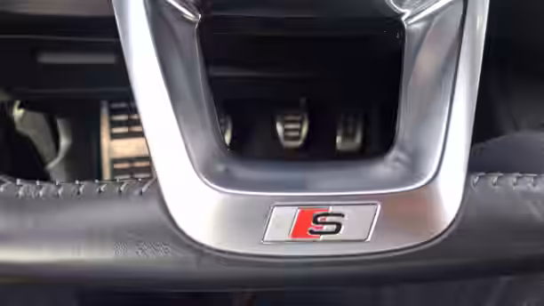 AUDI Q3 35 / 66