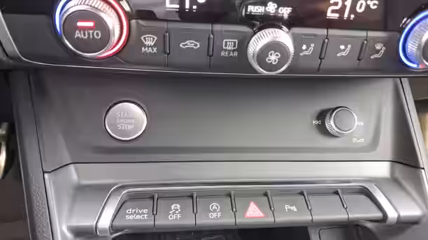 AUDI Q3 42 / 66