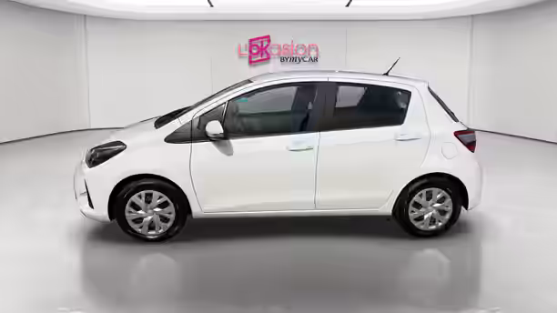 TOYOTA YARIS MY19 2 / 32