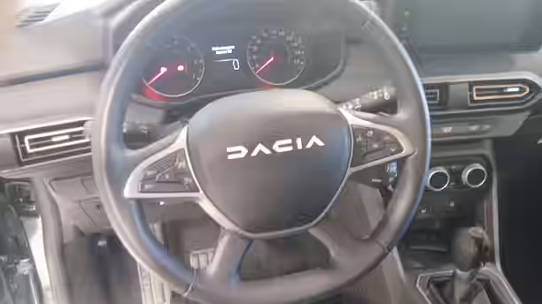 DACIA SANDERO 10 / 21