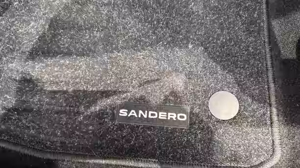 DACIA SANDERO 24 / 33