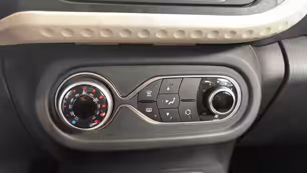 RENAULT TWINGO E-TECH ELECTRIQUE 17 / 22