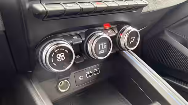 RENAULT CLIO V 24 / 25