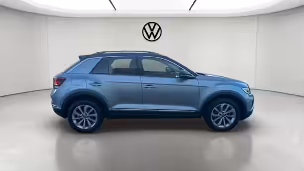 VOLKSWAGEN T-ROC 6 / 26
