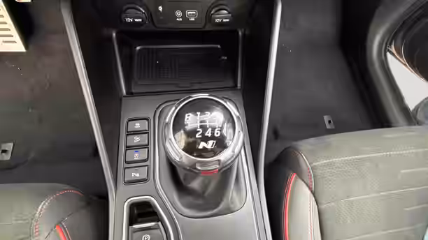 HYUNDAI TUCSON 21 / 23