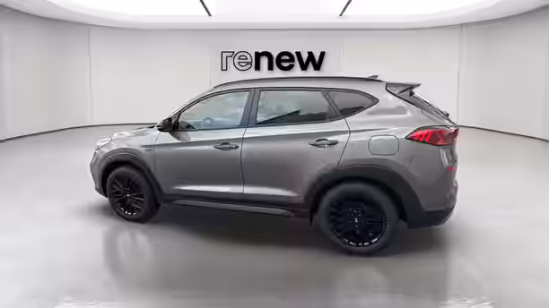 HYUNDAI TUCSON 2 / 23