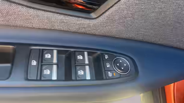 RENAULT RENAULT 4 E-TECH ELECTRIQUE 17 / 22