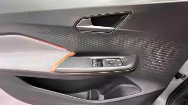 CUPRA BORN 17 / 25