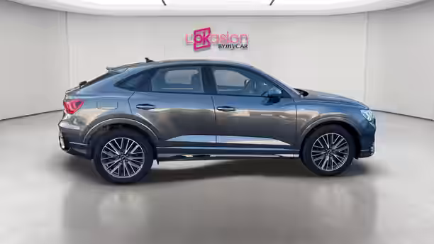 AUDI Q3 SPORTBACK 6 / 32