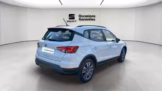 SEAT ARONA 5 / 24