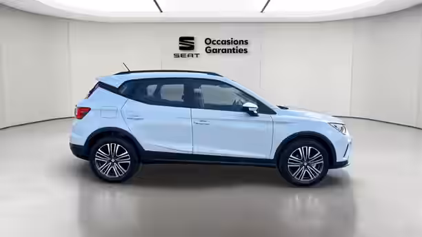 SEAT ARONA 6 / 24