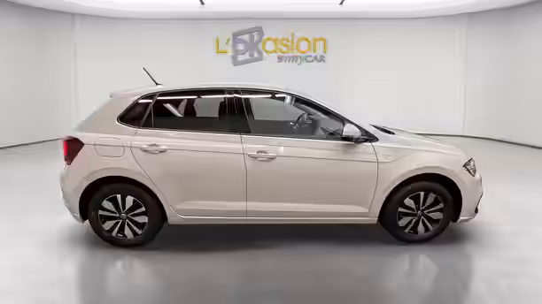 VOLKSWAGEN POLO 6 / 22