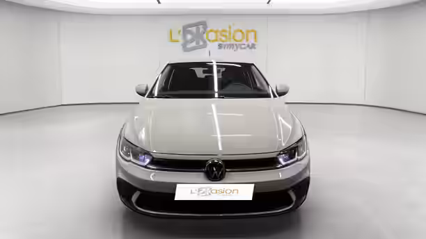 VOLKSWAGEN POLO 8 / 22