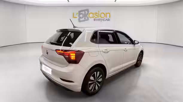 VOLKSWAGEN POLO 5 / 22