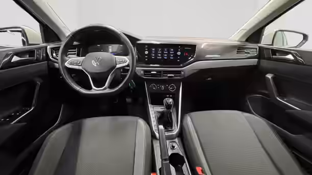 VOLKSWAGEN POLO 9 / 22