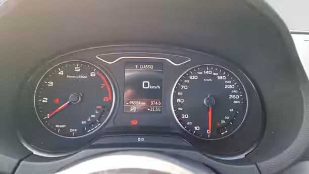 AUDI A3 SPORTBACK 10 / 32