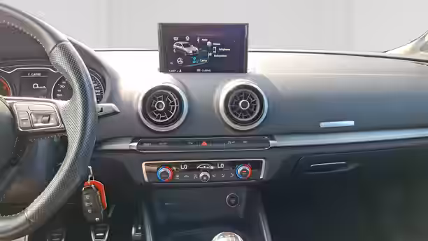 AUDI A3 SPORTBACK 11 / 32